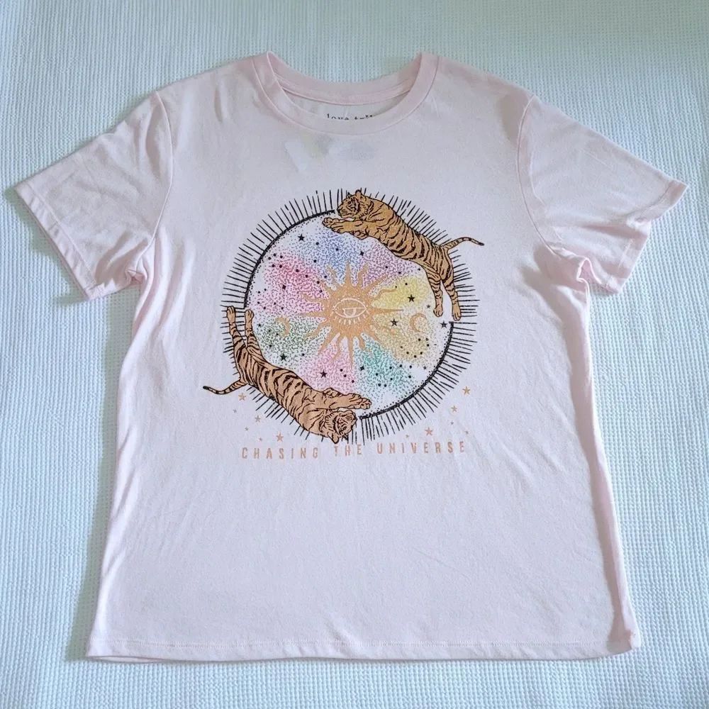 Love❤ Tribe "Chasing the Universe"🌌 Graphic Tee👕 - NWT
